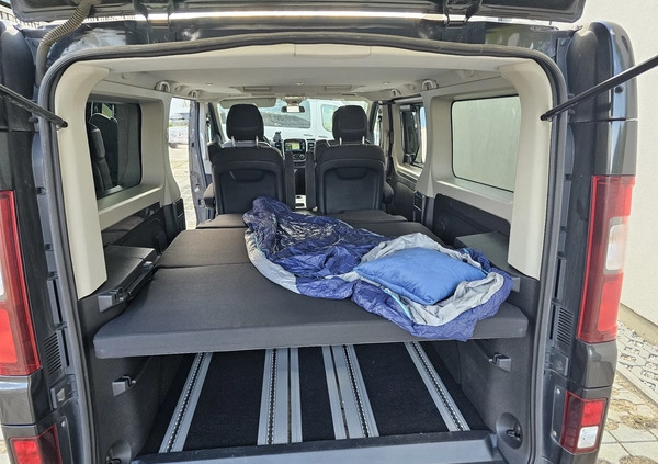 Renault Trafic cena 141000 przebieg: 155800, rok produkcji 2019 z Kutno małe 742